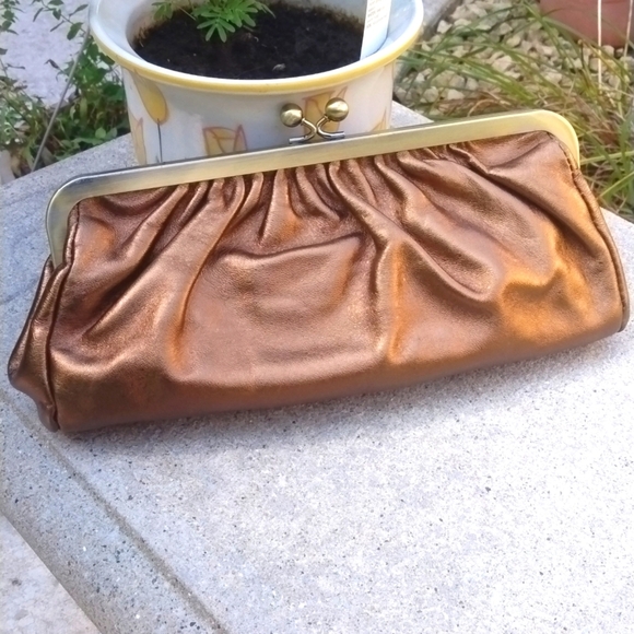 NWT EXPRESS genuine leather clutch purse, brown bronze - Picture 2 of 11